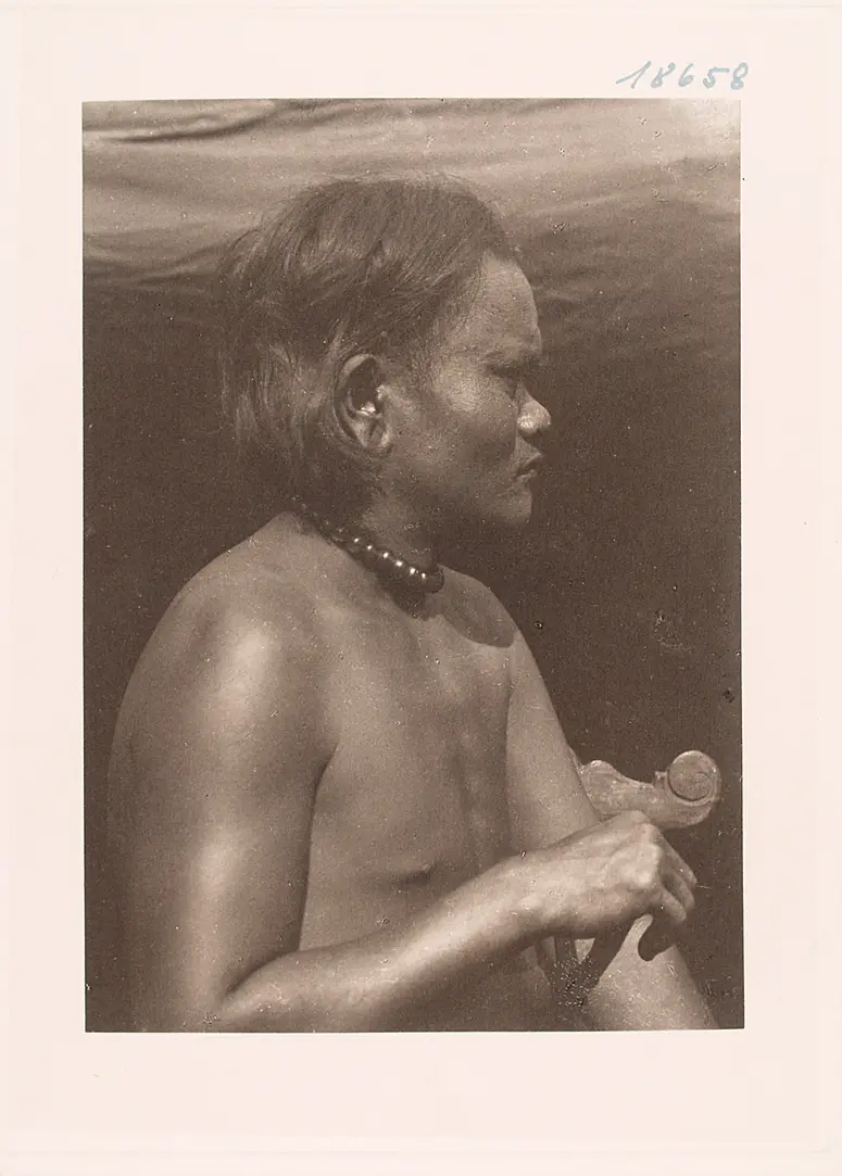 Romo, Süd-Niaser. Gunung Sitoli