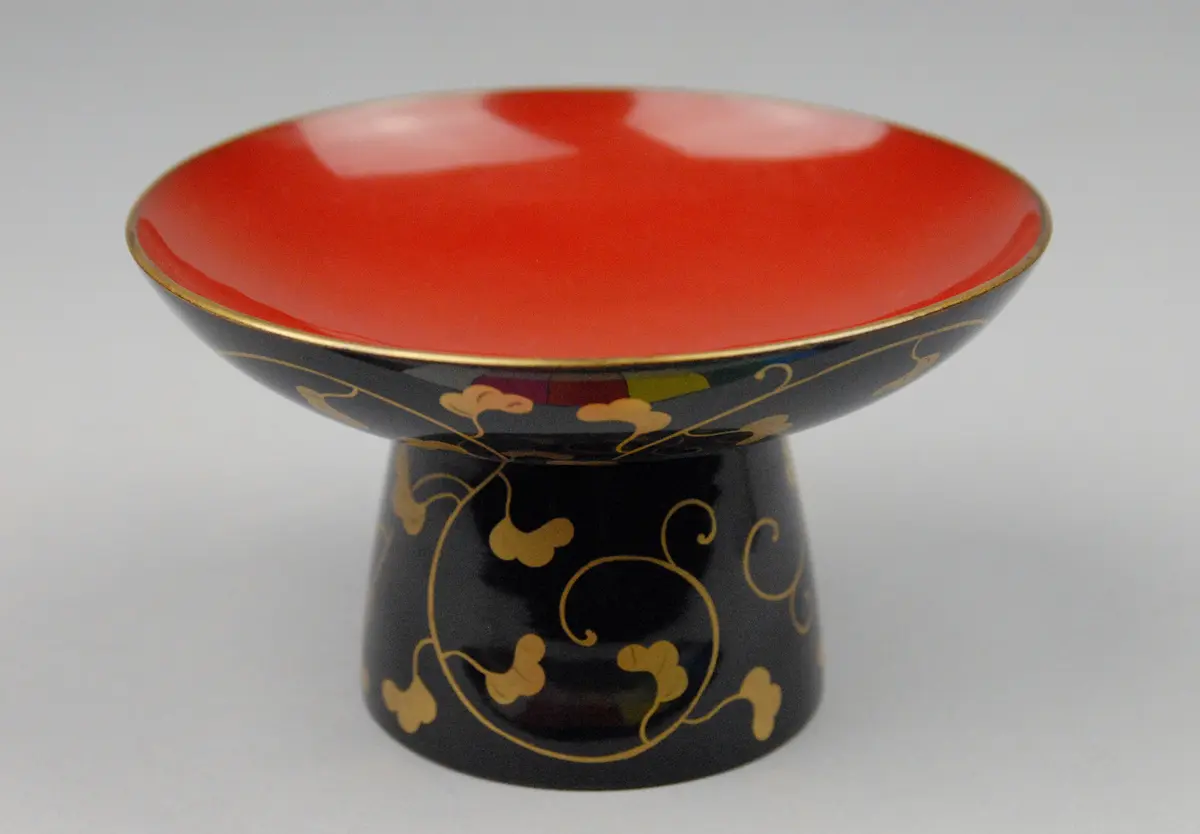 Serving tray