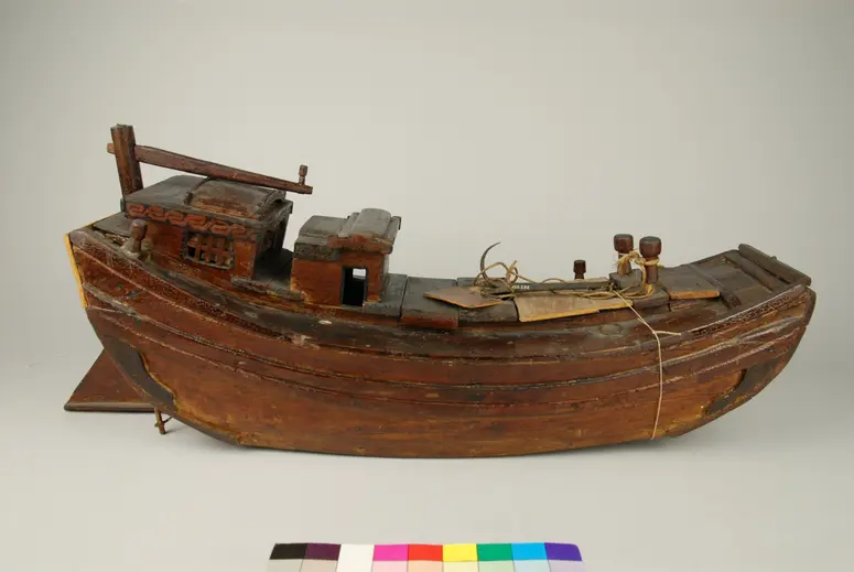 Modell eines Salzbootes aus Tianjin