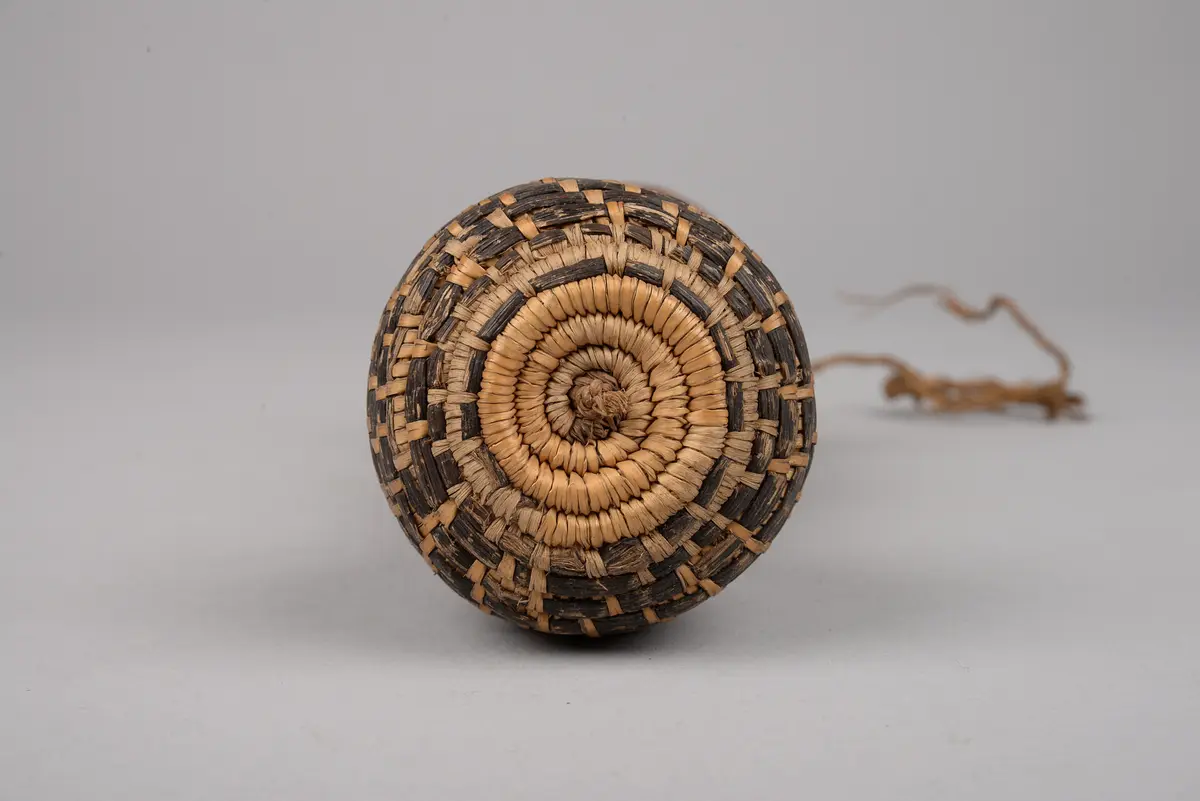Gefäß für Schmuck (?)