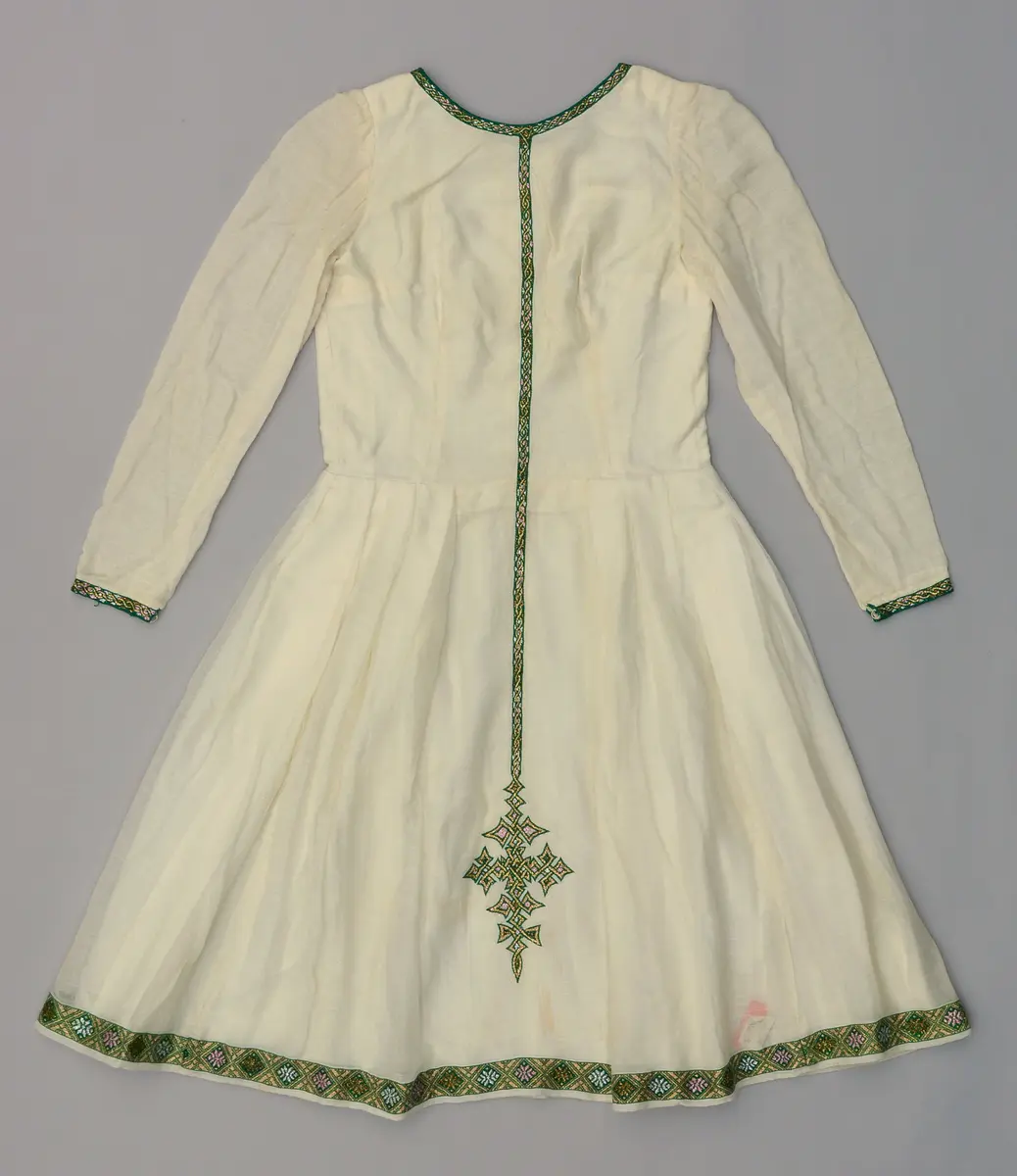 Modern women's dress