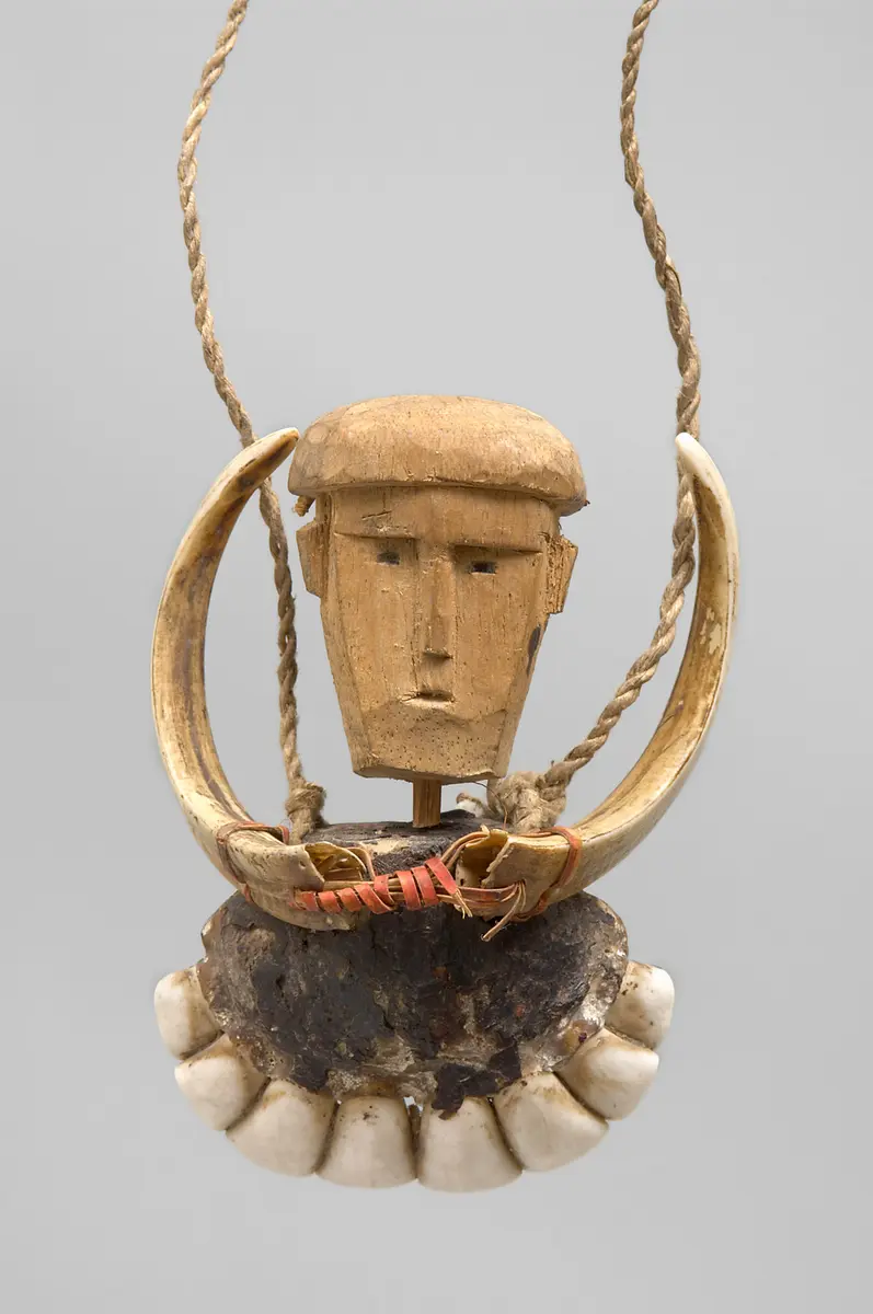 Brustschmuck