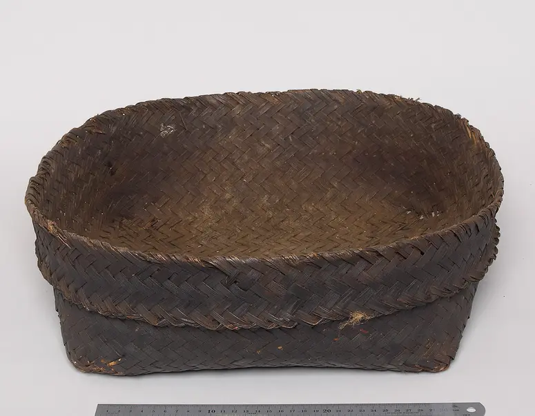 Korbschüssel (Ako)