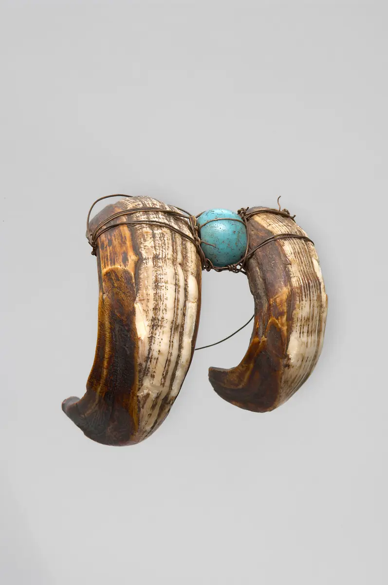 Brustschmuck