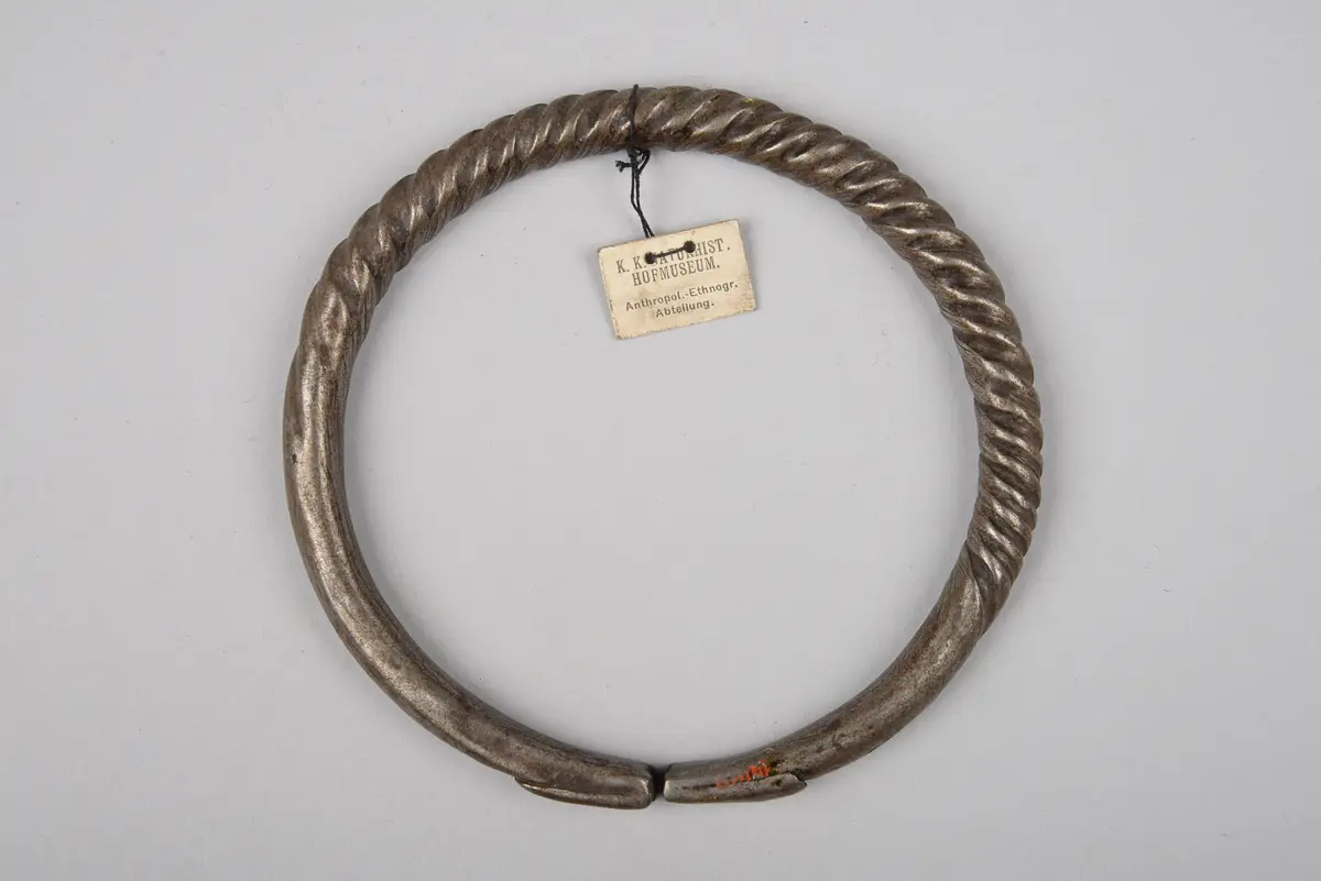 Halsring
