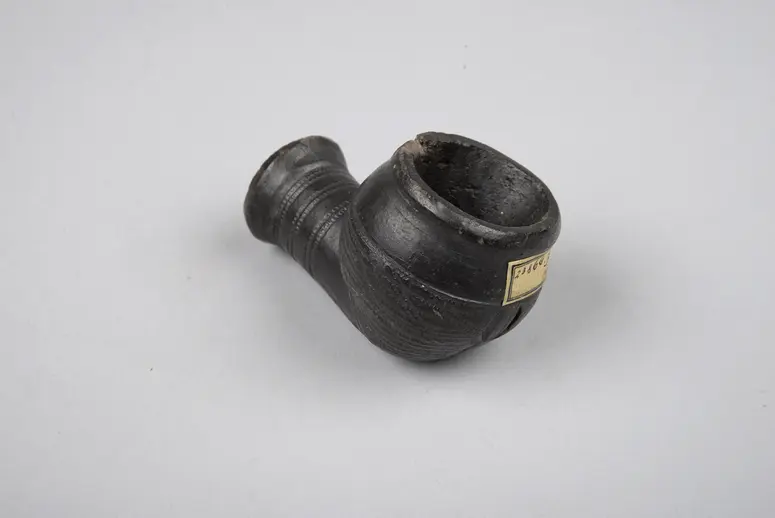 Tobacco Pipe Head