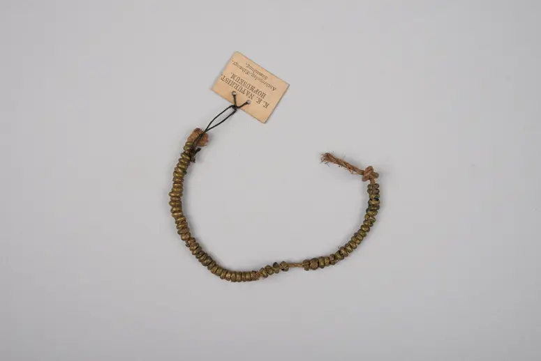 Perlschnur (Amulett)