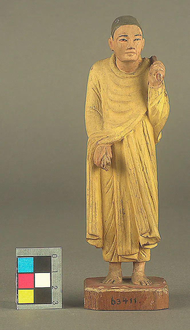 Holzfigur: Mönch
