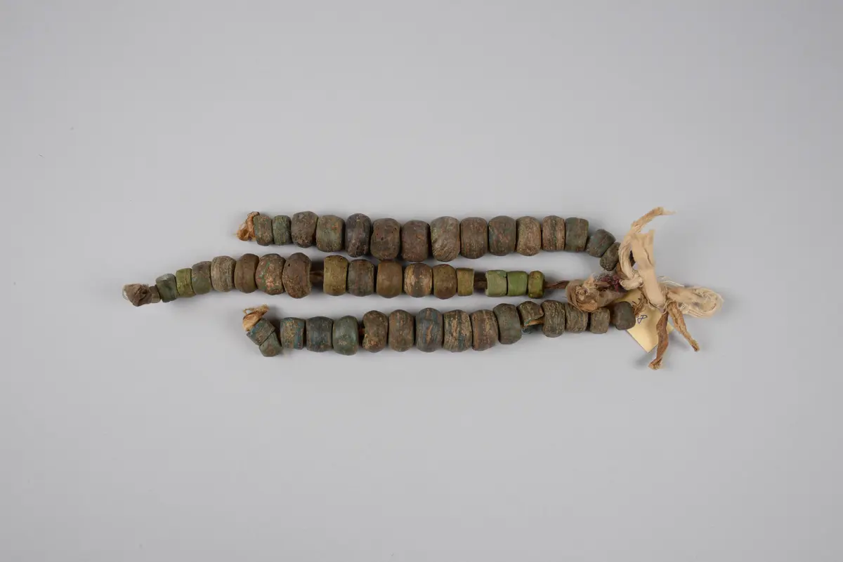 Currency: Glass beads