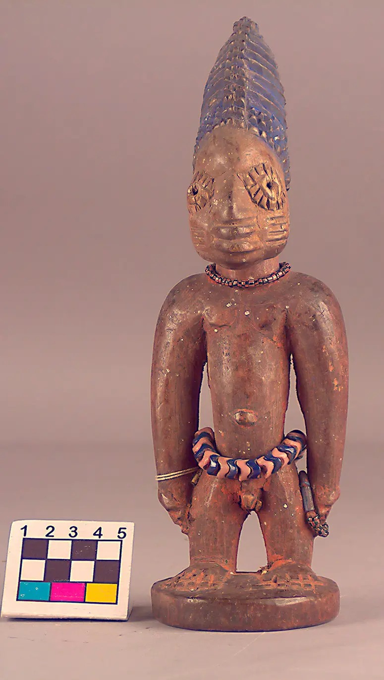 Männliche Ibeji Zwillingsfigur