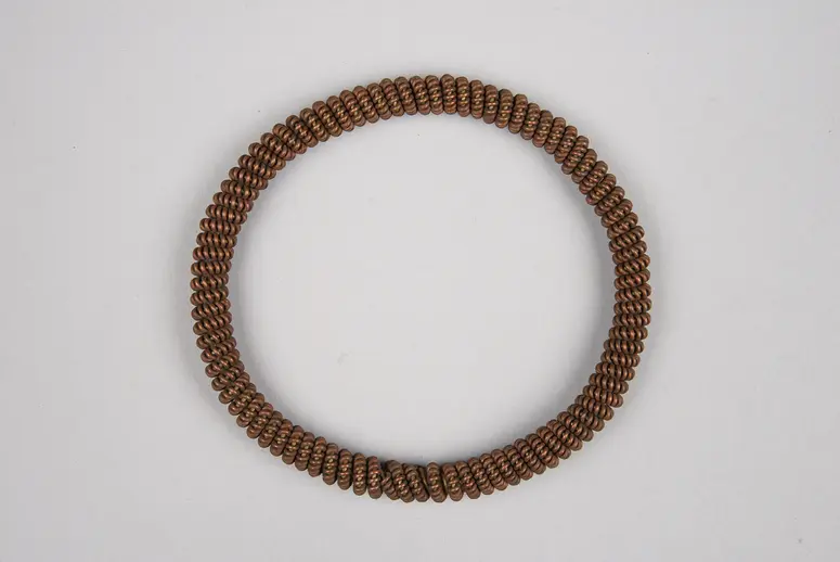 Two Armbänder