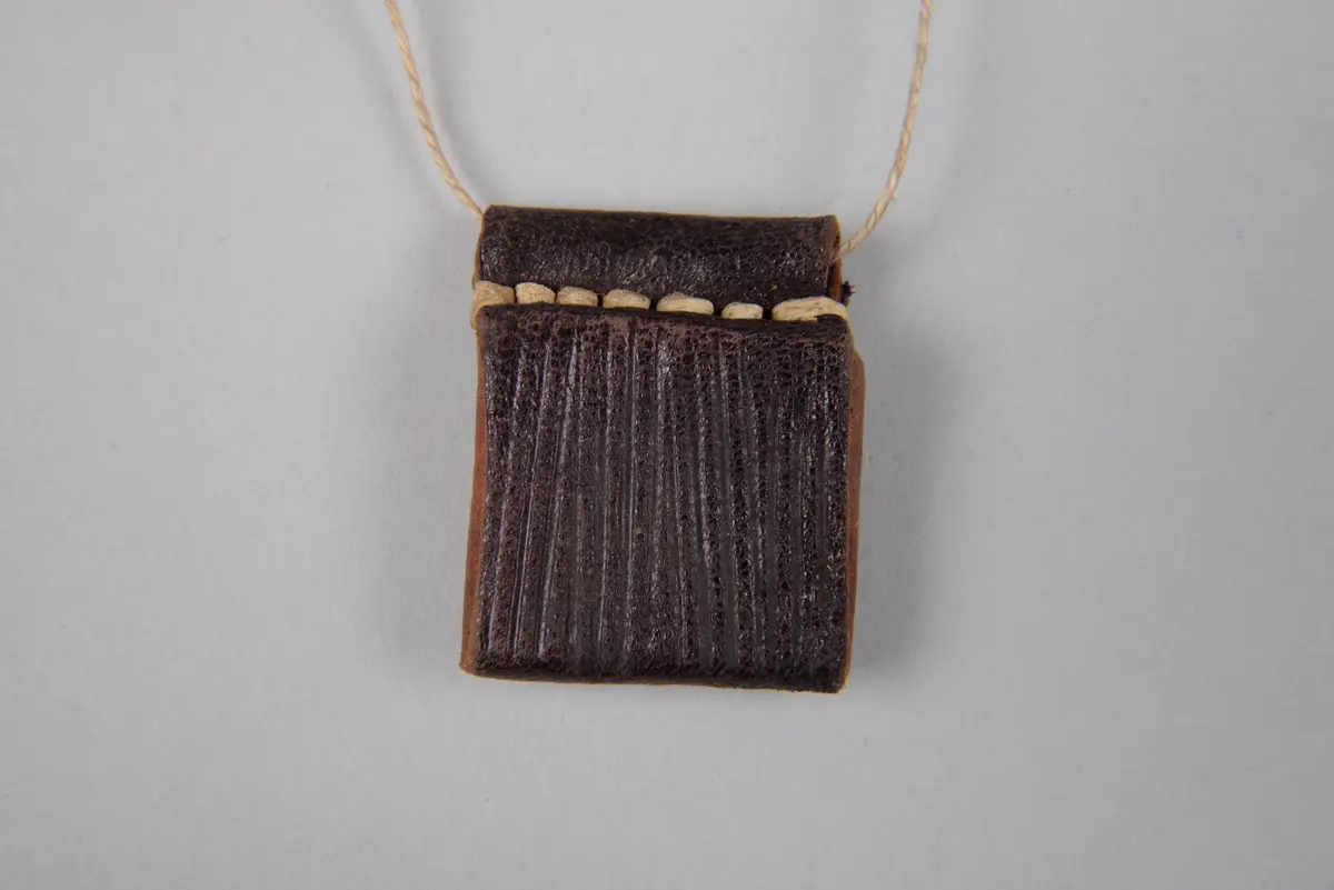 Pendant (amulet)
