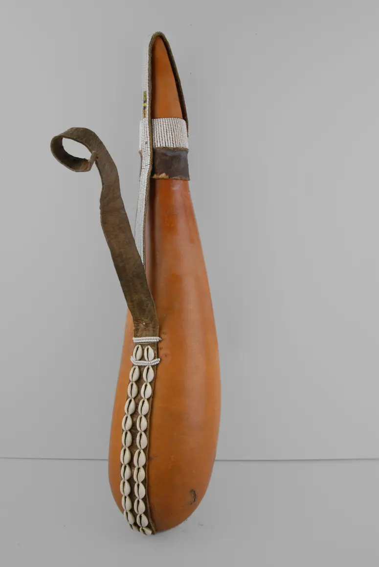Milchflasche mit Deckel