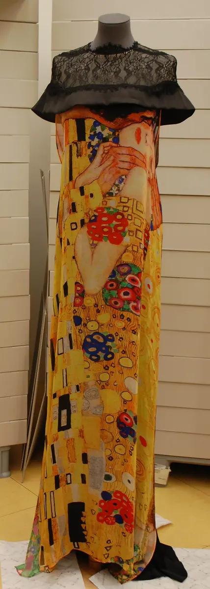 Abendkleid 'Der Kuss'