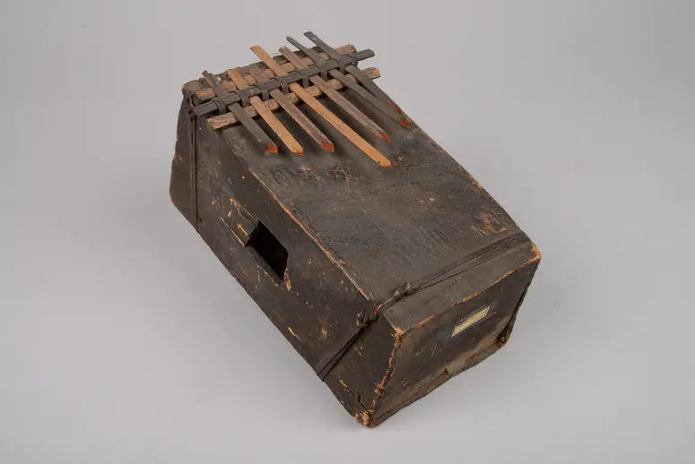 Musikinstrument