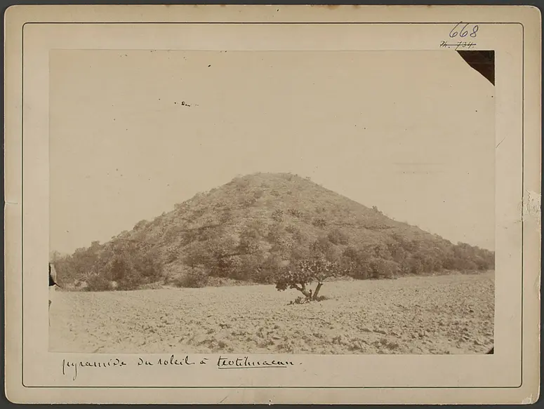 Sonnenpyramide in Teotihuacan