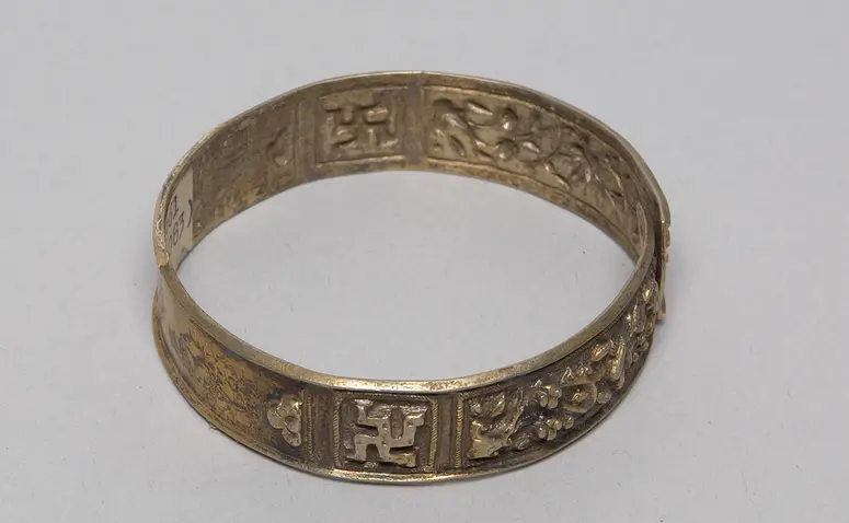 Armschmuck