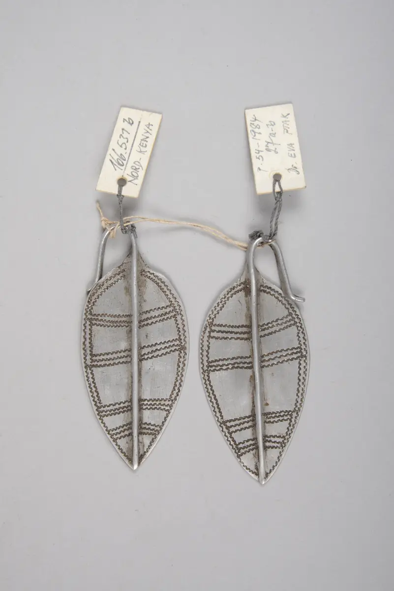 Paar Ohrschmuck