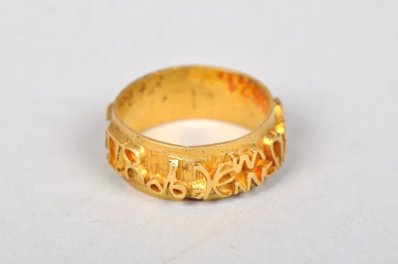 Fingerring