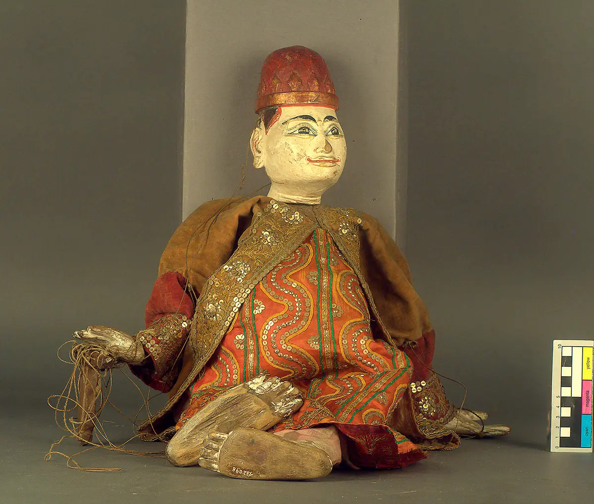 Marionette, Mann mit Krone