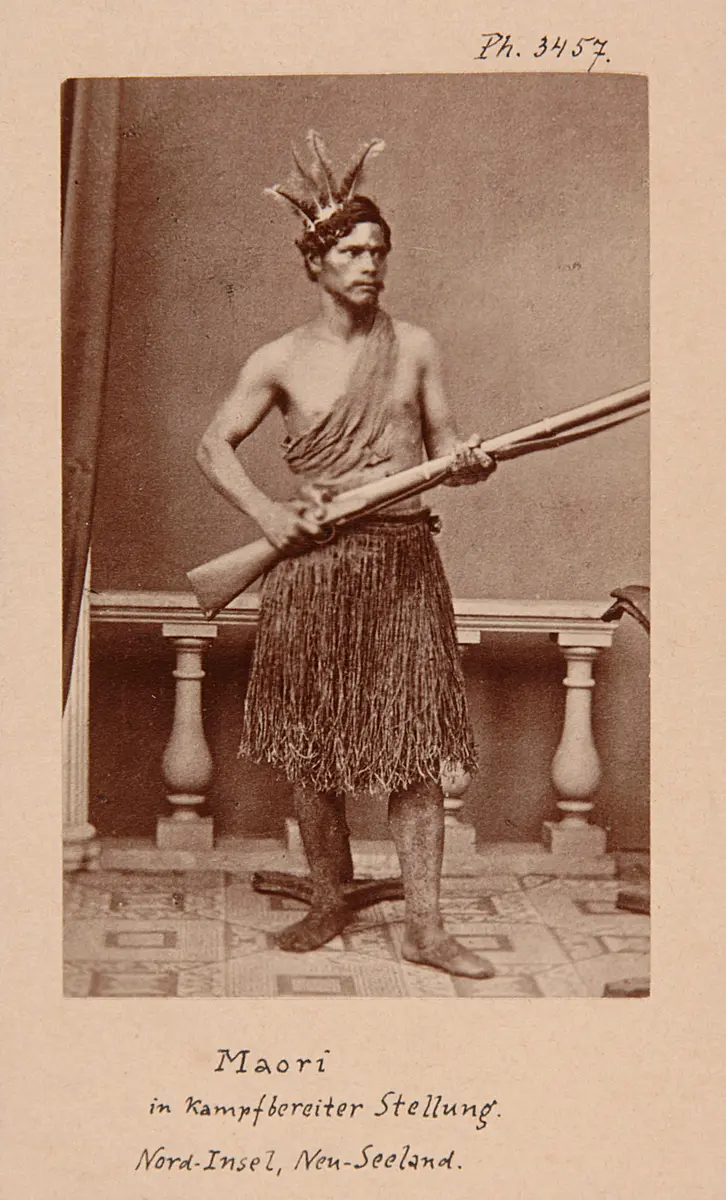 Maori, mit einer Kotikoti bekleidet, Thames, Nordinsel