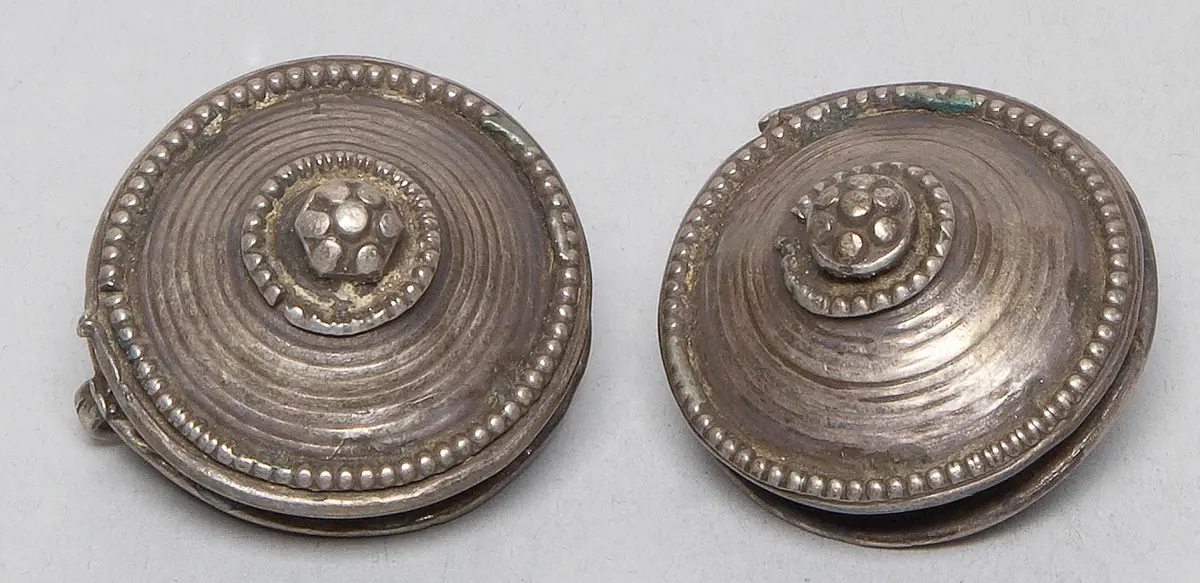 Ohrschmuck