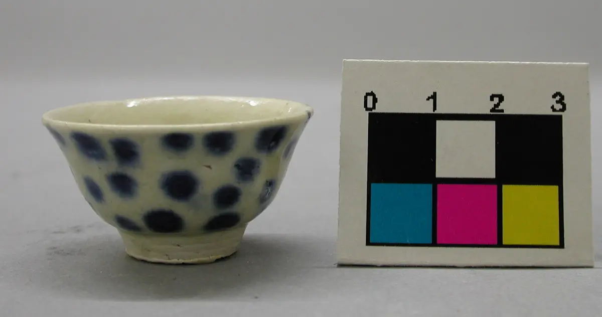 Chibu, Schälchen mit Wassertropfen-Dekor