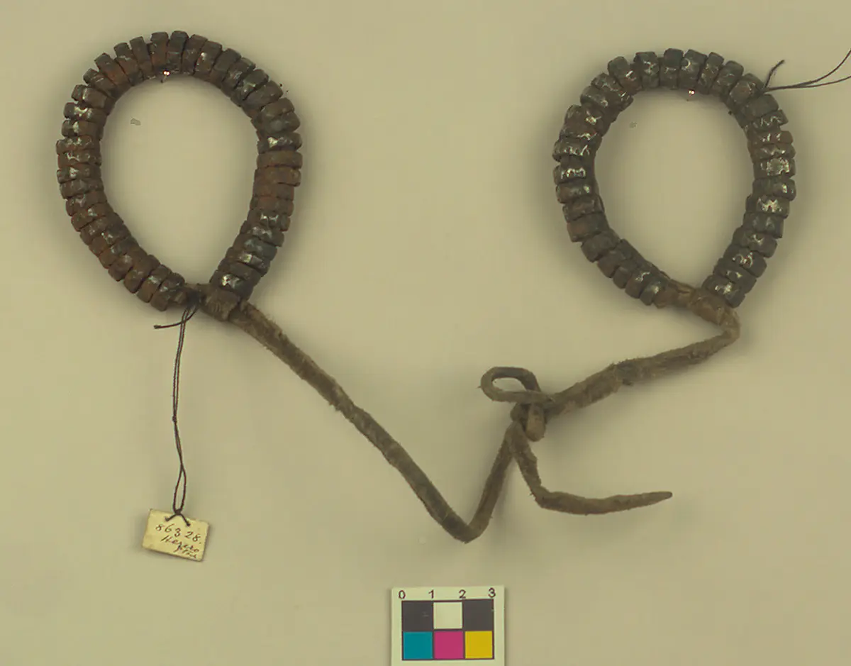 Beinschmuck