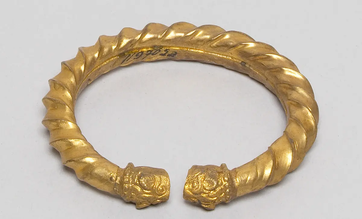 Armschmuck