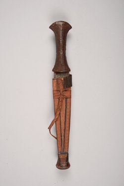 Messer mit Scheide