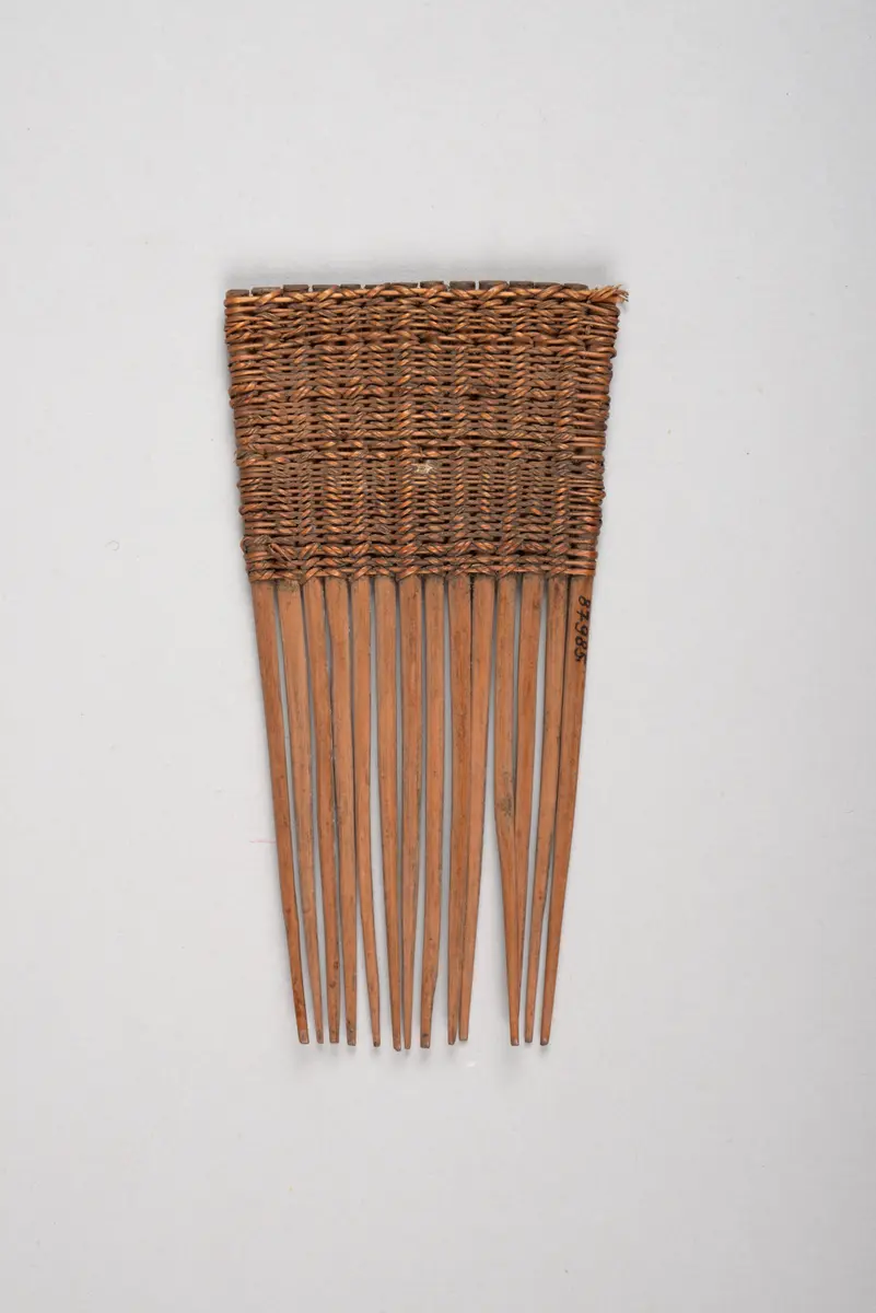 Comb