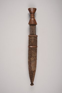 Messer mit Scheide