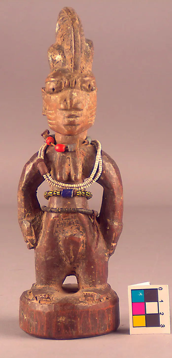 Weibliche Ibeji Drillingsfigur