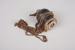 Schnupftabakbehälter auf Kette