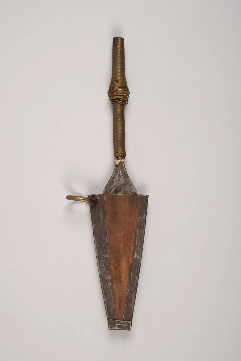 Messer mit Scheide