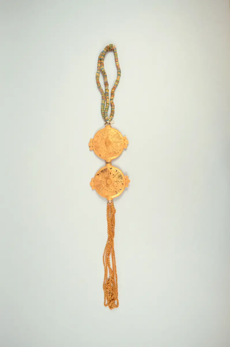 Brustschmuck