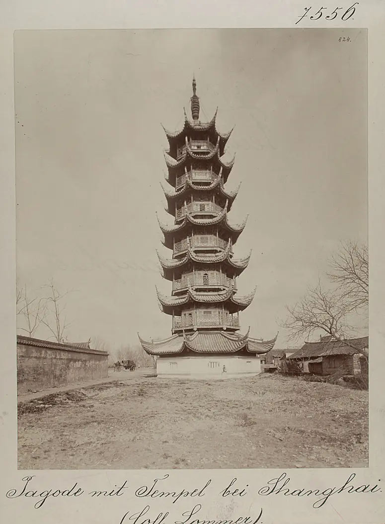 Shanghai: Pagode mit Tempel