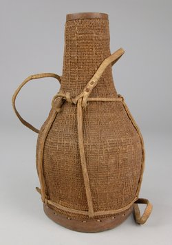 Flasche mit Trageriemen