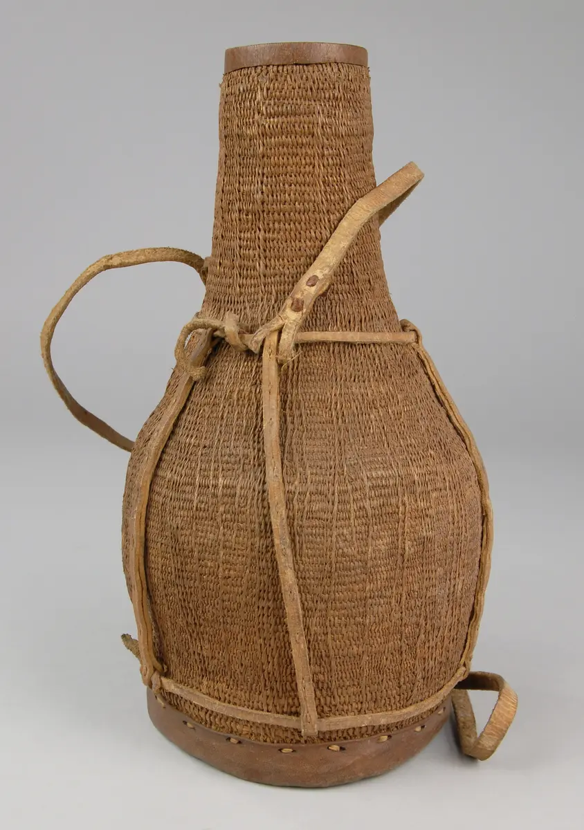 Flasche mit Trageriemen