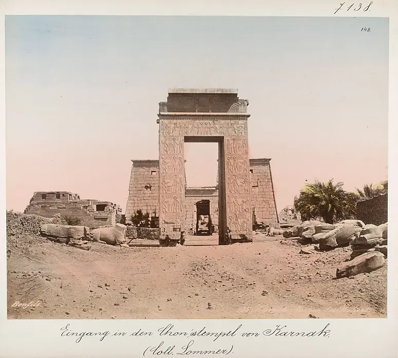 Eingang in den Chon'stempel von Karnak
