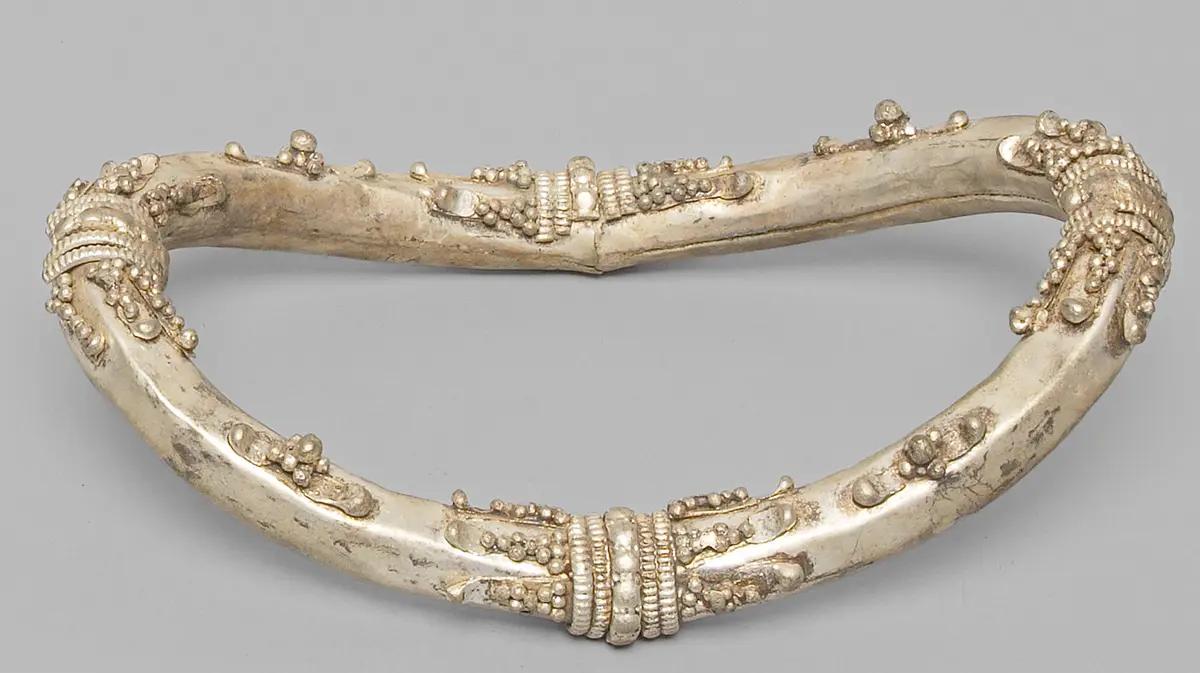Beinschmuck