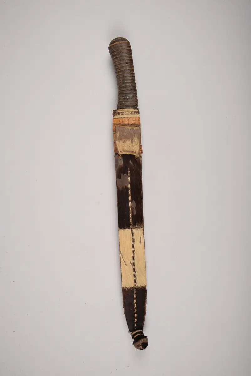 Messer mit Scheide