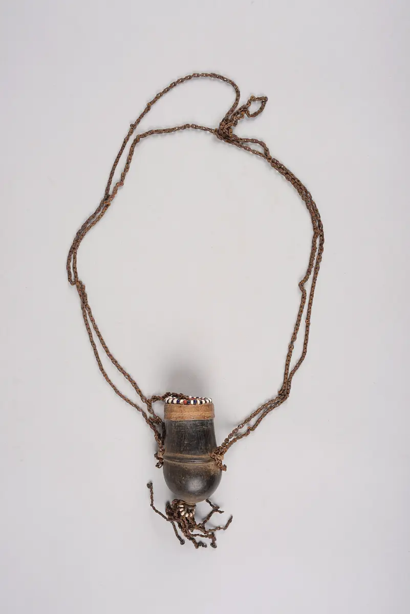 Schnupftabakbehälter auf Kette