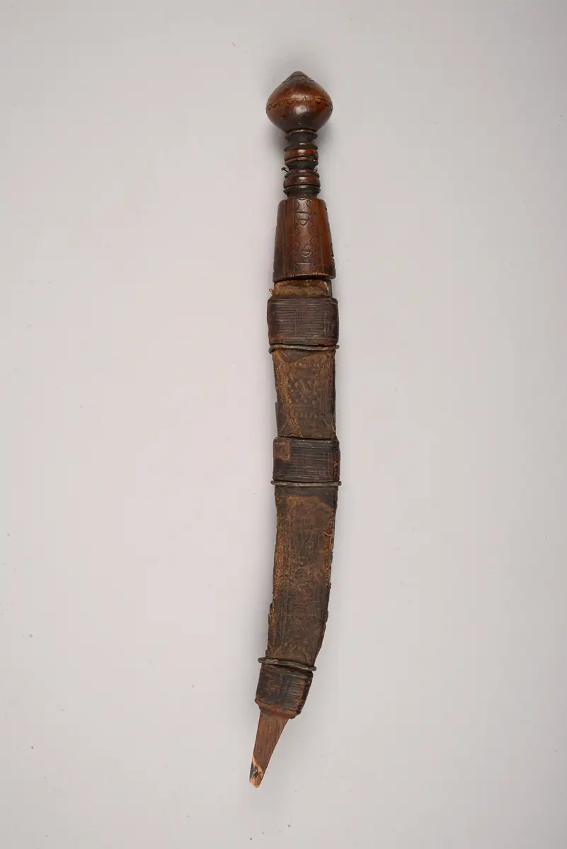 Messer mit Scheide