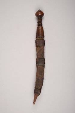 Messer mit Scheide