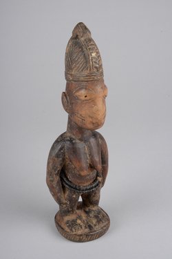 Weibliche Ibeji Zwillingsfigur