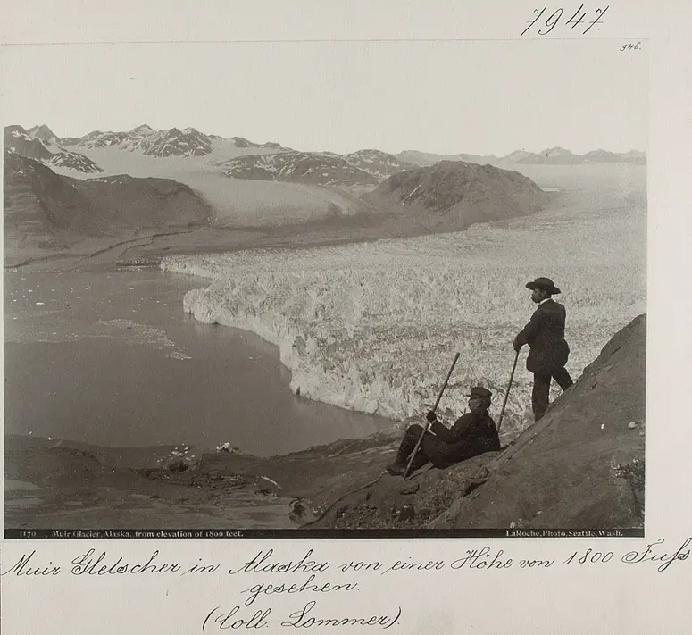Der Muir Gletscher in einer Höhe von 1800 Fuß