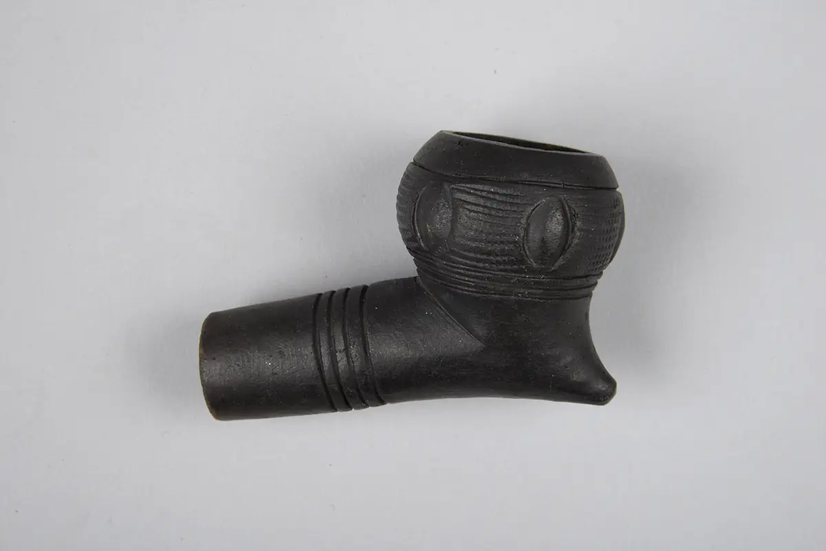 Tobacco Pipe Head