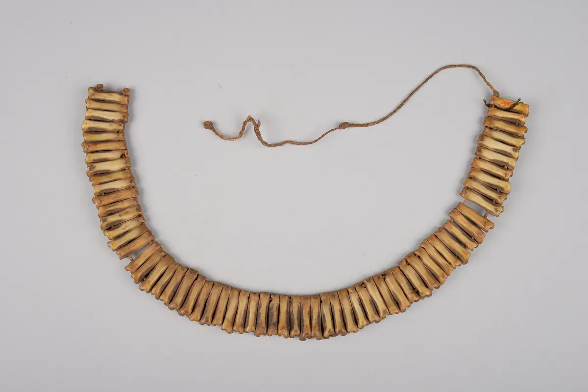 Halsband