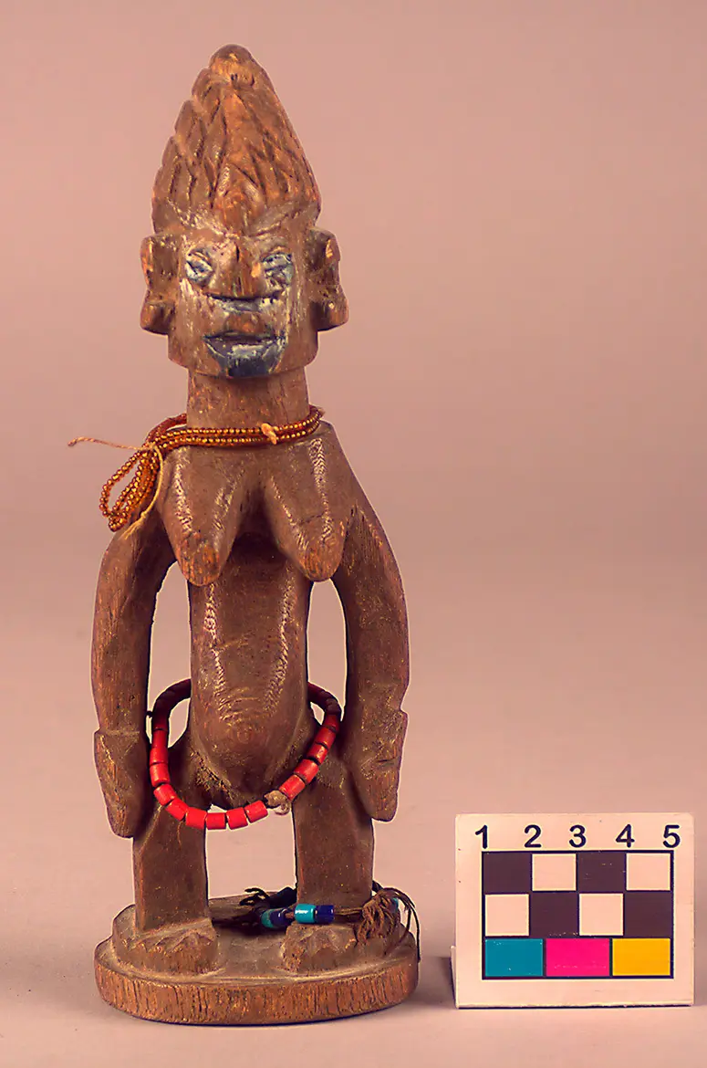 Weibliche Ibeji Zwillingsfigur